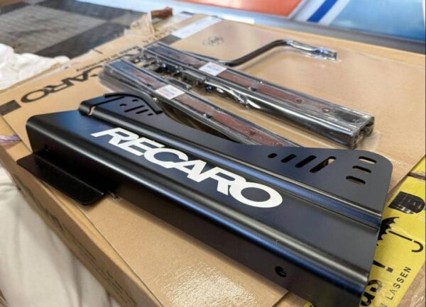 Recaro Bucket Seats & Custom Interior Trim for Porsche 964 – Lightweight, Track-Ready Performance Upgrade
