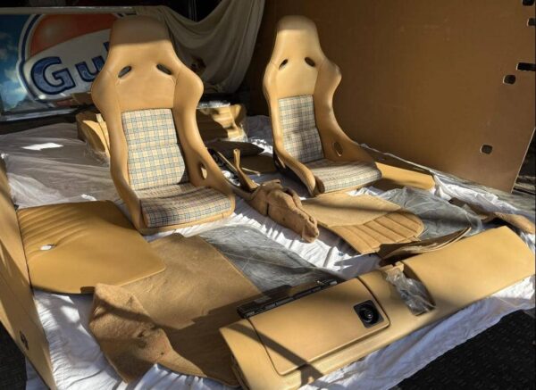 Recaro Bucket Seats & Custom Interior Trim for Porsche 964 – Lightweight, Track-Ready Performance Upgrade