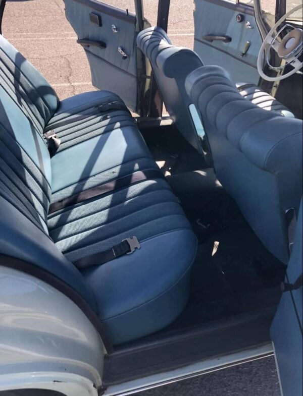 1964 Mercedes-Benz 220b Project Car – Classic W111 Sedan with 4-Speed Manual, Solid Restoration Candidate