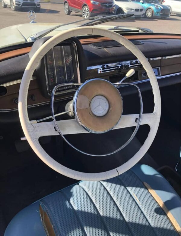 1964 Mercedes-Benz 220b Project Car – Classic W111 Sedan with 4-Speed Manual, Solid Restoration Candidate