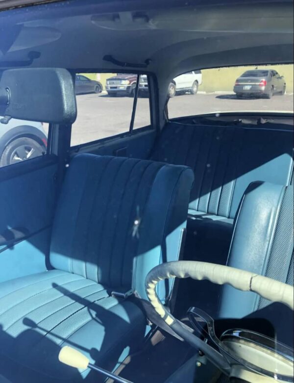 1964 Mercedes-Benz 220b Project Car – Classic W111 Sedan with 4-Speed Manual, Solid Restoration Candidate