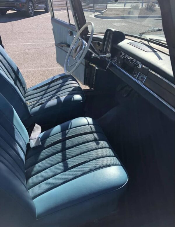 1964 Mercedes-Benz 220b Project Car – Classic W111 Sedan with 4-Speed Manual, Solid Restoration Candidate