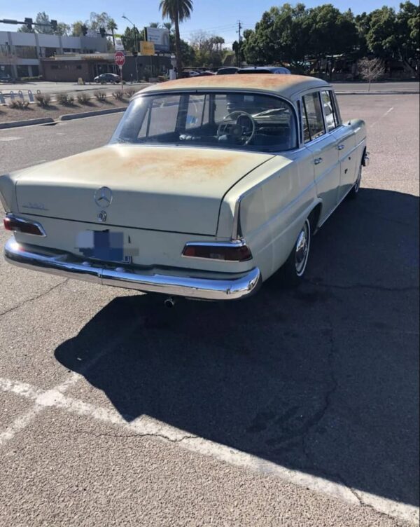 1964 Mercedes-Benz 220b Project Car – Classic W111 Sedan with 4-Speed Manual, Solid Restoration Candidate