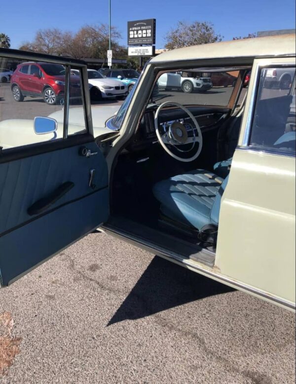 1964 Mercedes-Benz 220b Project Car – Classic W111 Sedan with 4-Speed Manual, Solid Restoration Candidate