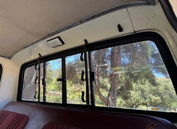 1974 Ford F-250 Ranger Highboy 4×4 – Classic 4-Speed 4x4 Pickup Truck