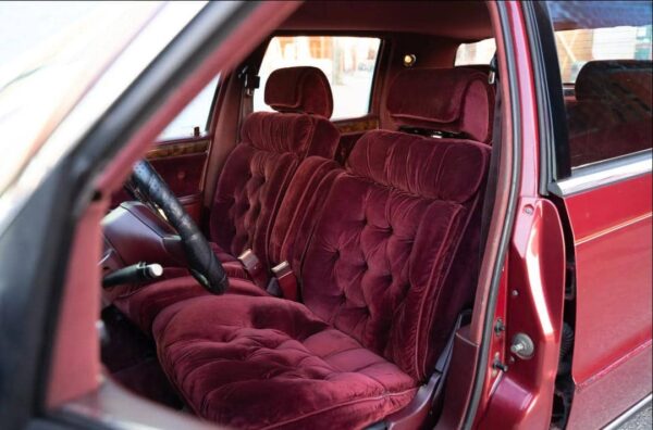 1988 Chrysler New Yorker Landau – Classic Luxury Sedan with Vintage Styling
