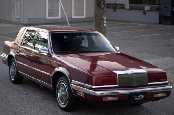 1988 Chrysler New Yorker Landau – Classic Luxury Sedan with Vintage Styling