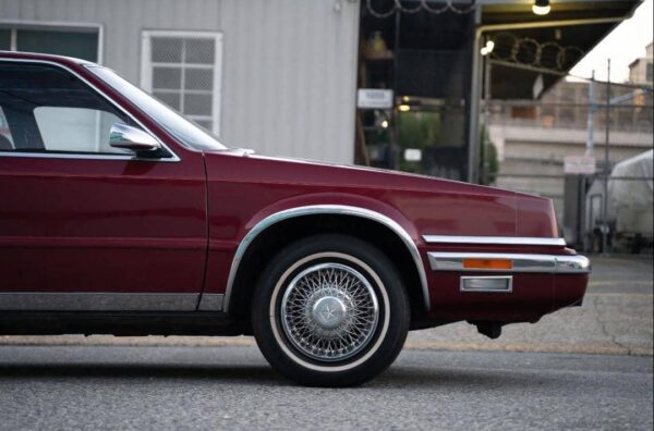 1988 Chrysler New Yorker Landau – Classic Luxury Sedan with Vintage Styling