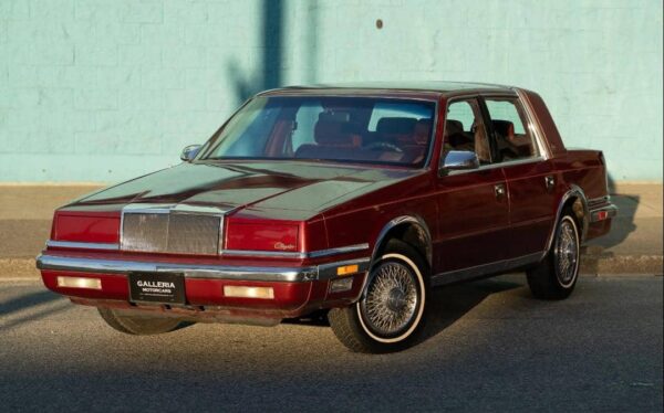 1988 Chrysler New Yorker Landau – Classic Luxury Sedan with Vintage Styling
