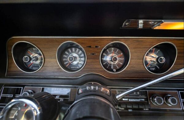 1971 Ford Thunderbird 4-Door Landau Sedan – Classic Luxury Muscle Car