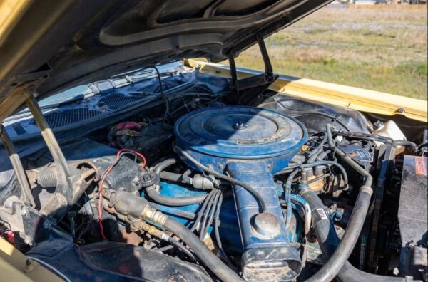 1971 Ford Thunderbird 4-Door Landau Sedan – Classic Luxury Muscle Car