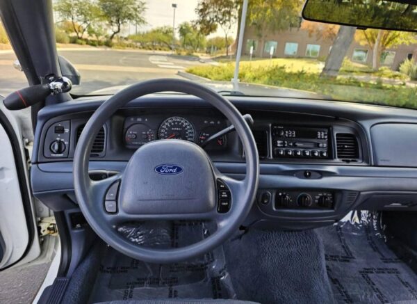 2002 Ford Crown Victoria Police Interceptor – V8 Power | Retired Cruiser | Runs Strong