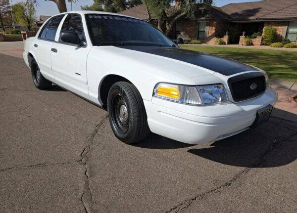 2002 Ford Crown Victoria Police Interceptor – V8 Power | Retired Cruiser | Runs Strong