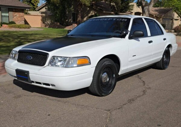 2002 Ford Crown Victoria Police Interceptor – V8 Power | Retired Cruiser | Runs Strong