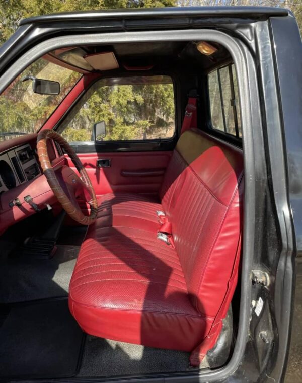 1988 Ford Ranger S | Classic 5-Speed Manual Pickup Truck | Vintage Compact Truck