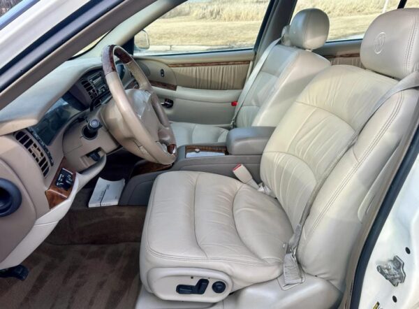 2005 Buick Park Avenue Ultra | Luxury Full-Size Sedan | Smooth Ride & Premium Comfort