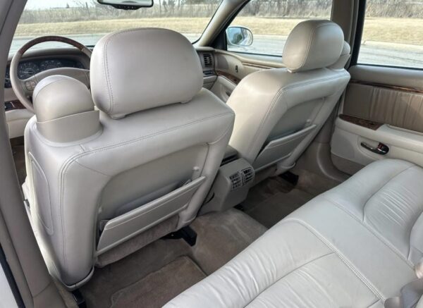 2005 Buick Park Avenue Ultra | Luxury Full-Size Sedan | Smooth Ride & Premium Comfort