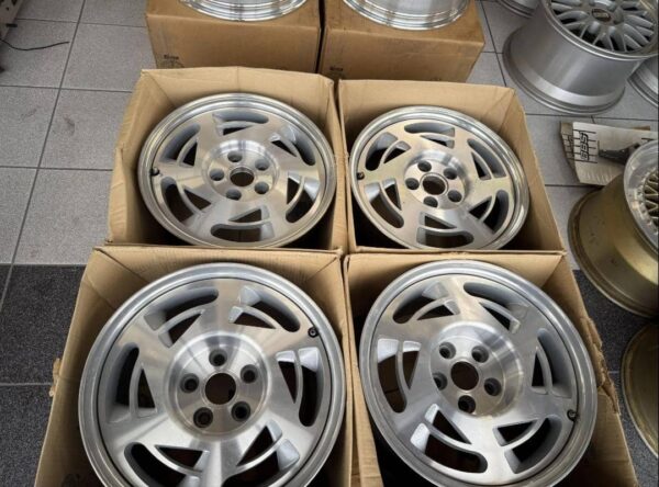Corvette Parts Collection – Performance, Restoration & Custom Upgrades for All Models