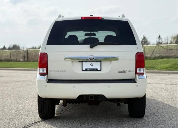 2008 Chrysler Aspen Limited – 3rd Row SUV with HEMI V8, Loaded Luxury & Towing Power