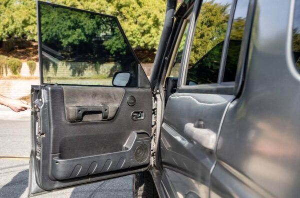 2004 Land Rover Discovery II Westminster Edition – Rare Luxury SUV, V8, Off-Road Ready