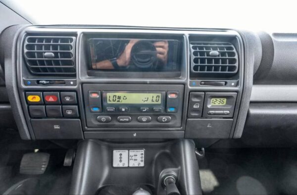 2004 Land Rover Discovery II Westminster Edition – Rare Luxury SUV, V8, Off-Road Ready