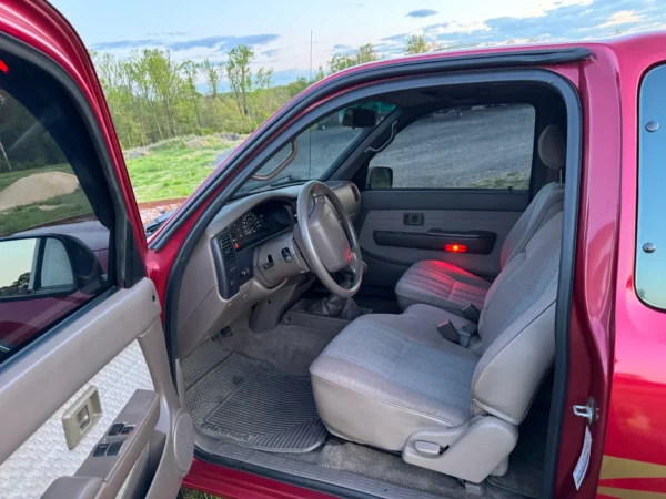 🚙 For Sale: 1997 Toyota Tacoma SR5 XtraCab V6 4×4 – Only 64K Miles | 1-Family Owned | Safari Setup | 5-Speed Manu