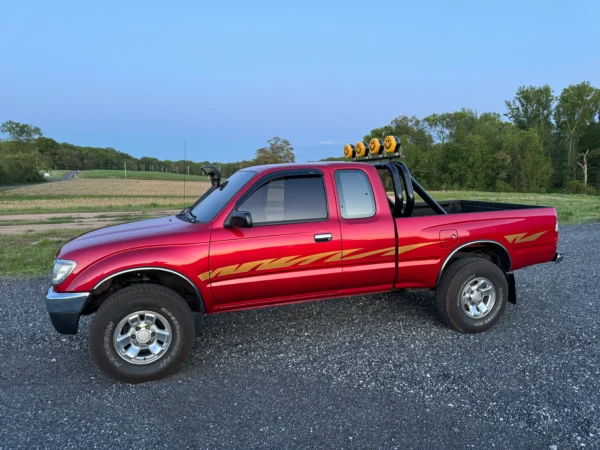 🚙 For Sale: 1997 Toyota Tacoma SR5 XtraCab V6 4×4 – Only 64K Miles | 1-Family Owned | Safari Setup | 5-Speed Manu