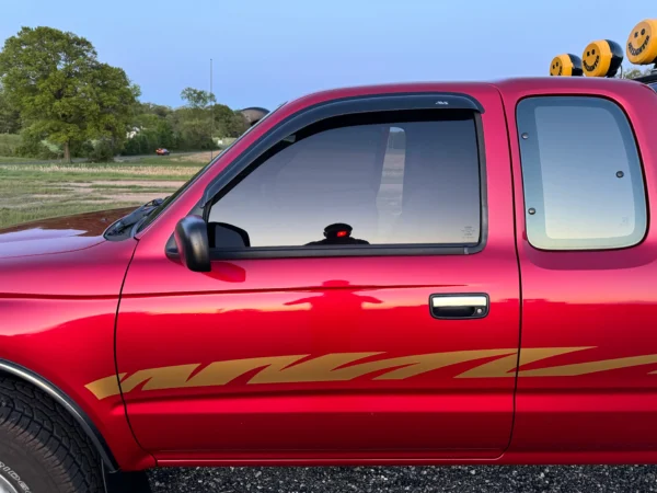 🚙 For Sale: 1997 Toyota Tacoma SR5 XtraCab V6 4×4 – Only 64K Miles | 1-Family Owned | Safari Setup | 5-Speed Manu